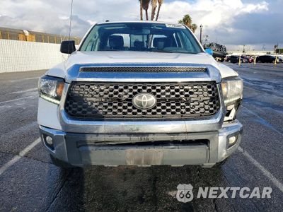 Piąte zdjęcie samochodu w środku: 2019 TOYOTA TUNDRA DOUBLE CAB SR VIN:5TFRY5F1XKX248831 - miniatura