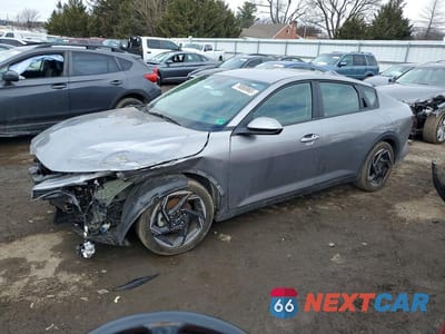 2025 KIA K4 EX 3KPFU4DE0SE120533 - główne zdjęcie licytacji z USA - miniatura