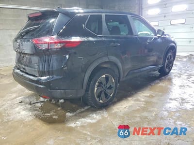 Trzecie zdjęcie samochodu z tyłu: 2025 NISSAN ROGUE SV VIN:5N1BT3BB1SC787814 - miniatura