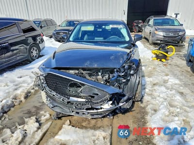 Piąte zdjęcie samochodu w środku: 2019 MAZDA CX-5 GRAND TOURING VIN:JM3KFBDM7K0639289 - miniatura