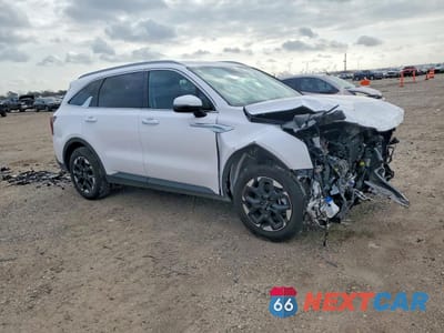 Czwarte zdjęcie samochodu z boku: 2025 KIA SORENTO S VIN:5XYRL4JC8SG322607 - miniatura