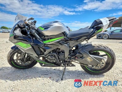 Trzecie zdjęcie samochodu z tyłu: 2025 KAWASAKI ZX636 K VIN:JKBZXJK1XSA007099 - miniatura
