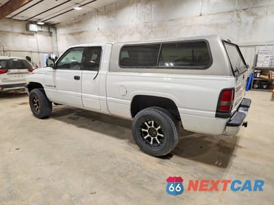 Drugie zdjęcie samochodu z przodu: 2001 DODGE RAM 1500 VIN:3B7HF13Y61G706654 - miniatura