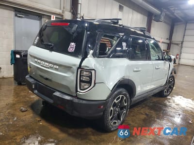 Trzecie zdjęcie samochodu z tyłu: 2021 FORD BRONCO SPORT OUTER BANKS VIN:3FMCR9C61MRA03840 - miniatura