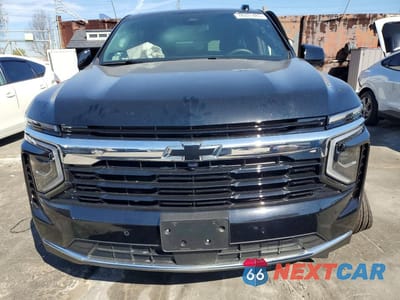 Piąte zdjęcie samochodu w środku: 2025 CHEVROLET SUBURBAN C1500 LS VIN:1GNS5BRD8SR334293 - miniatura