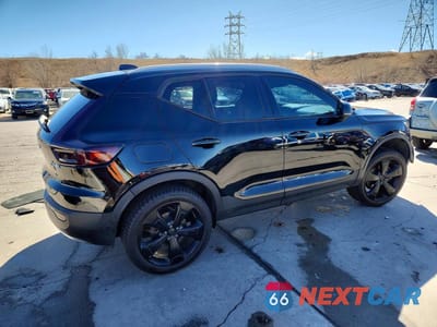 Trzecie zdjęcie samochodu z tyłu: 2019 VOLVO XC40 T5 MOMENTUM VIN:YV4162XZ6K2018493 - miniatura