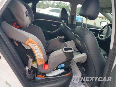 Zdjęcie 10 z 11 samochodu: 2014 HYUNDAI ELANTRA GT VIN:KMHD35LH7EU215846 - miniatura