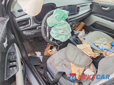 Zdjęcie 8 z 11 samochodu: 2020 KIA RIO LX VIN:3KPA24AD9LE330366 - miniatura