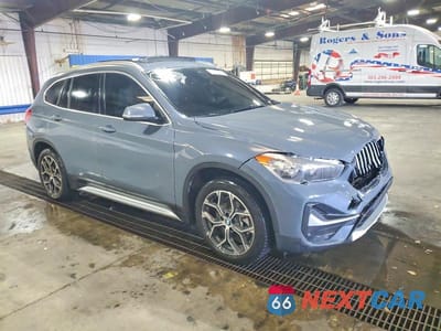 Czwarte zdjęcie samochodu z boku: 2021 BMW X1 SDRIVE28I VIN:WBXJG7C0XM5T06848 - miniatura