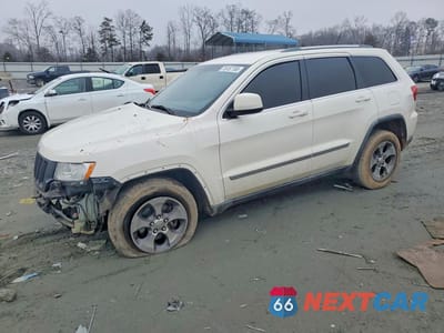 2011 JEEP GRAND CHEROKEE LAREDO 1J4RS4GG2BC557337 - główne zdjęcie licytacji z USA - miniatura