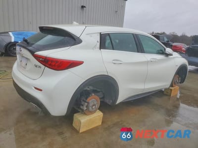 Trzecie zdjęcie samochodu z tyłu: 2018 INFINITI QX30 BASE VIN:SJKCH5CP8JA043506 - miniatura