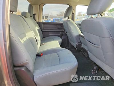 Zdjęcie 11 z 13 samochodu: 2013 RAM 2500 ST VIN:3C6UR5CL9DG525769 - miniatura