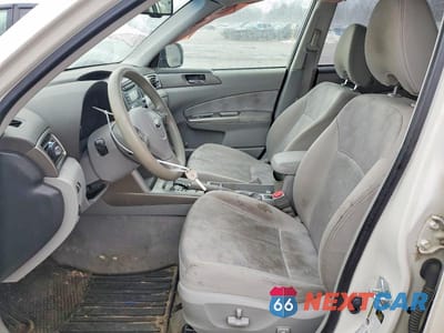 Zdjęcie 7 z 13 samochodu: 2010 SUBARU FORESTER 2.5X PREMIUM VIN:JF2SH6CC3AH714378 - miniatura