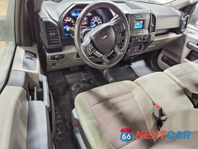 Zdjęcie 8 z 11 samochodu: 2016 FORD F150 VIN:1FTMF1C80GKD31845 - miniatura