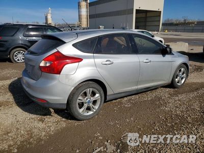 Trzecie zdjęcie samochodu z tyłu: 2012 FORD FOCUS SE VIN:1FAHP3K2XCL161222 - miniatura