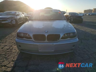 Piąte zdjęcie samochodu w środku: 2001 BMW 325 I VIN:WBAEV33442KL76969 - miniatura