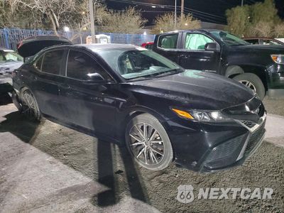 Czwarte zdjęcie samochodu z boku: 2021 TOYOTA CAMRY SE VIN:4T1G11AK2MU610154 - miniatura