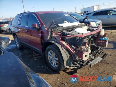 Czwarte zdjęcie samochodu z boku: 2021 CHEVROLET TRAVERSE LT VIN:1GNERGKW5MJ240318 - miniatura