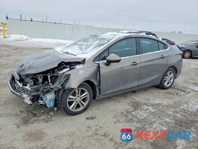 2017 CHEV CRUZE LT 1G1BE5SM1H7198431 - główne zdjęcie licytacji z USA - miniatura