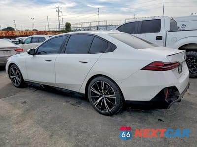 Drugie zdjęcie samochodu z przodu: 2024 BMW 530 I VIN:WBA43FJ07RCR52500 - miniatura