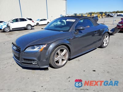 2015 AUDI TT TRUSFAFK8F1000889 - główne zdjęcie licytacji z USA - miniatura