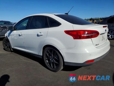 Drugie zdjęcie samochodu z przodu: 2016 FORD FOCUS SE VIN:1FADP3F20GL362755 - miniatura