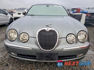 Piąte zdjęcie samochodu w środku: 2003 JAGUAR S-TYPE VIN:SAJEA01UX3HM62030 - miniatura