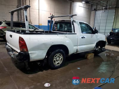 Trzecie zdjęcie samochodu z tyłu: 2012 TOYOTA TACOMA BASE VIN:5TFNX4CN3CX012297 - miniatura