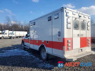 Drugie zdjęcie samochodu z przodu: 2024 FORD F350 SUPER DUTY AMBULANCE VIN:1FDRF3HN5RDA26893 - miniatura
