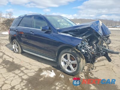 Czwarte zdjęcie samochodu z boku: 2017 MERCEDES-BENZ GLE 350 4MATIC VIN:4JGDA5HB8HA871831 - miniatura
