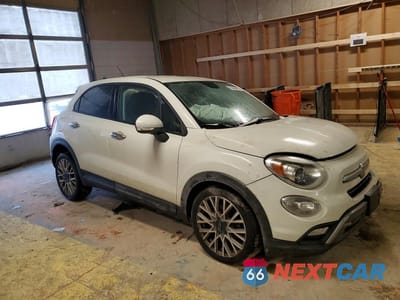 Czwarte zdjęcie samochodu z boku: 2016 FIAT 500X TREKKING VIN:ZFBCFXCT9GP349690 - miniatura