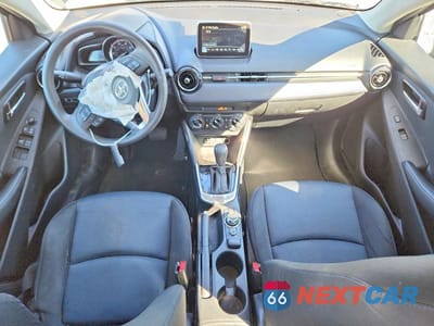 Zdjęcie 8 z 11 samochodu: 2016 SCION IA BASE VIN:3MYDLBZV9GY106774 - miniatura