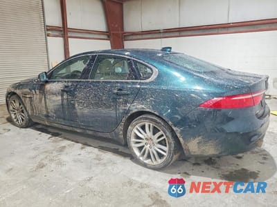Drugie zdjęcie samochodu z przodu: 2016 JAGUAR XF PRESTIGE VIN:SAJBK4BV7GCY13042 - miniatura