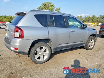 Trzecie zdjęcie samochodu z tyłu: 2017 JEEP COMPASS SPORT VIN:1C4NJCBA6HD147907 - miniatura