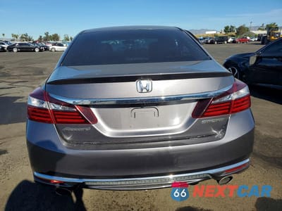 Zdjęcie 6 z 12 samochodu: 2017 HONDA ACCORD SPORT VIN:1HGCR2F51HA301062 - miniatura