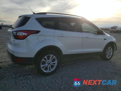 Trzecie zdjęcie samochodu z tyłu: 2018 FORD ESCAPE SEL VIN:1FMCU0HD7JUC06673 - miniatura