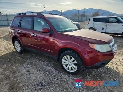 Czwarte zdjęcie samochodu z boku: 2012 SUBARU FORESTER 2.5X PREMIUM VIN:JF2SHADCXCH406113 - miniatura