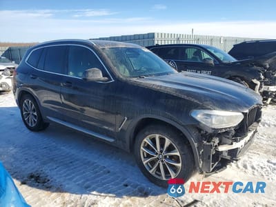 Czwarte zdjęcie samochodu z boku: 2018 BMW X3 XDRIVE30I VIN:5UXTR9C55JLD58047 - miniatura