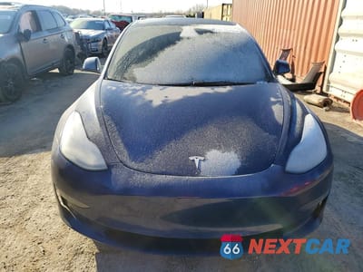 Piąte zdjęcie samochodu w środku: 2023 TESLA MODEL 3 VIN:5YJ3E1EA6PF457431 - miniatura