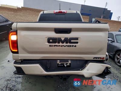 Zdjęcie 6 z 12 samochodu: 2024 GMC CANYON AT4 VIN:1GTP6DEKXR1211891 - miniatura