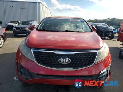 Piąte zdjęcie samochodu w środku: 2014 KIA SPORTAGE LX VIN:KNDPB3AC3E7550293 - miniatura
