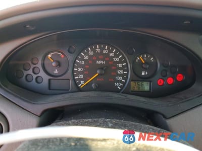 Zdjęcie 9 z 12 samochodu: 2000 FORD FOCUS SE VIN:1FAFP34P3YW214753 - miniatura