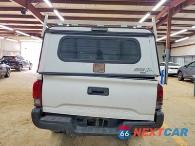 Zdjęcie 6 z 11 samochodu: 2019 TOYOTA TACOMA SR VIN:5TFRX5GNXKX145123 - miniatura