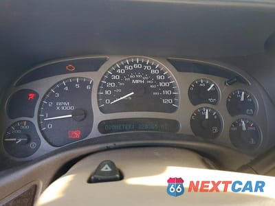 Zdjęcie 9 z 14 samochodu: 2005 GMC YUKON XL DENALI VIN:1GKFK66U35J145539 - miniatura