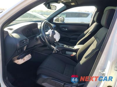 Zdjęcie 7 z 13 samochodu: 2025 HONDA HR-V SPORT VIN:3CZRZ1H51SM747989 - miniatura