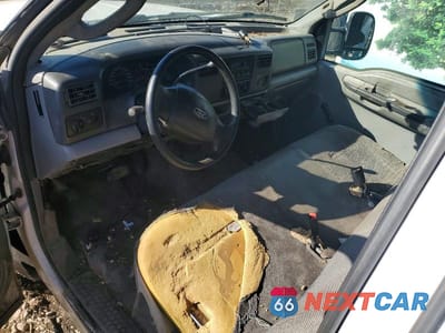 Zdjęcie 8 z 12 samochodu: 2004 FORD F450 SUPER DUTY VIN:1FDXF46P34EB87909 - miniatura