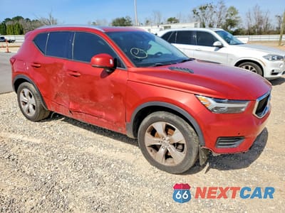 Czwarte zdjęcie samochodu z boku: 2020 VOLVO XC40 T4 MOMENTUM VIN:YV4AC2HK9L2337950 - miniatura