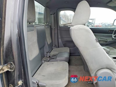 Zdjęcie 10 z 11 samochodu: 2010 TOYOTA TACOMA ACCESS CAB VIN:5TEUU4EN8AZ745386 - miniatura