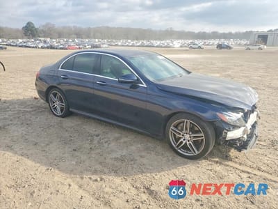 Czwarte zdjęcie samochodu z boku: 2017 MERCEDES-BENZ E 300 VIN:WDDZF4JB8HA075070 - miniatura
