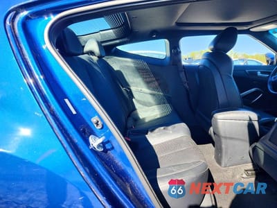 Zdjęcie 10 z 13 samochodu: 2016 HYUNDAI VELOSTER TURBO VIN:KMHTC6AEXGU272233 - miniatura
